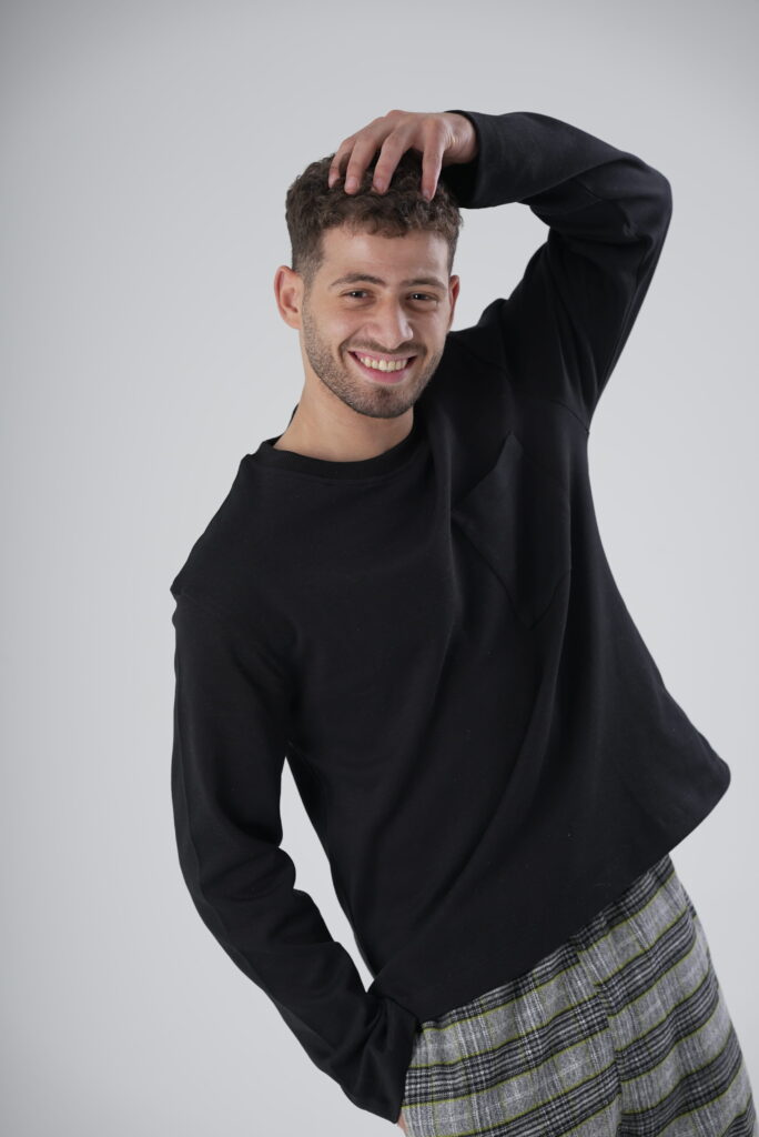 Signature Essential Tee 2 Colors - Image 4